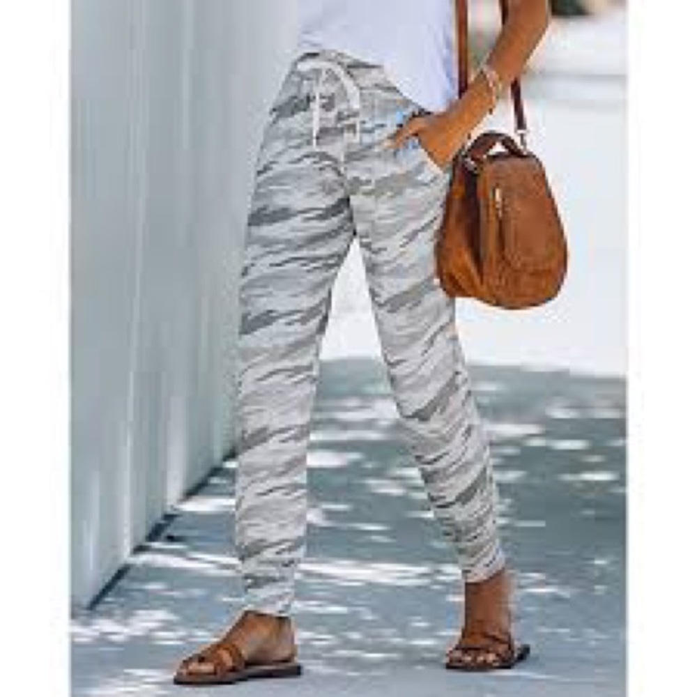 Refuge Camouflage Cargo Pants